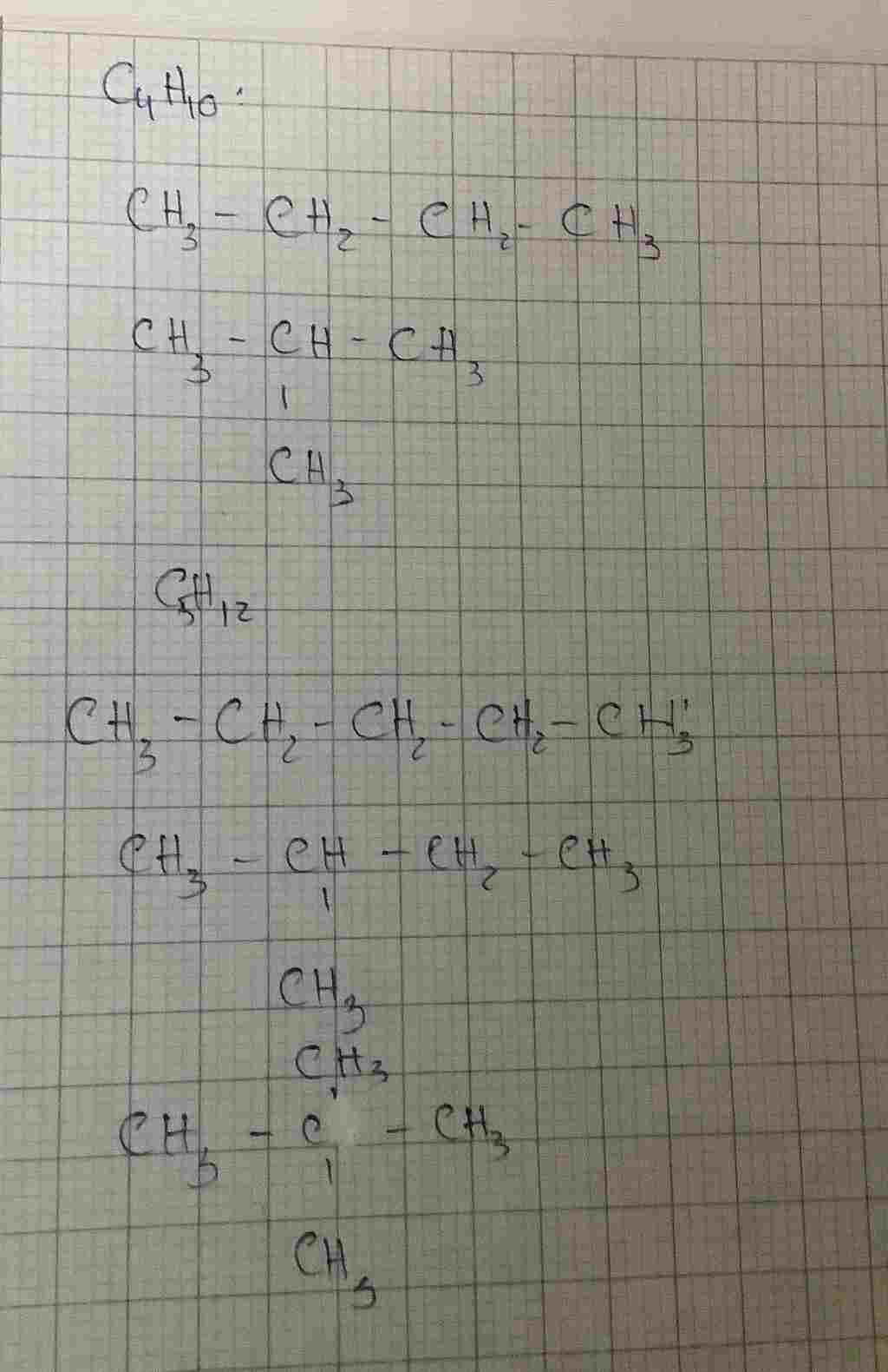 hoa-hoc-lop-11-viet-cac-dang-dong-phan-cua-c4h10-c5h12-duoi-dang-mach-nhanh-va-mach-thang