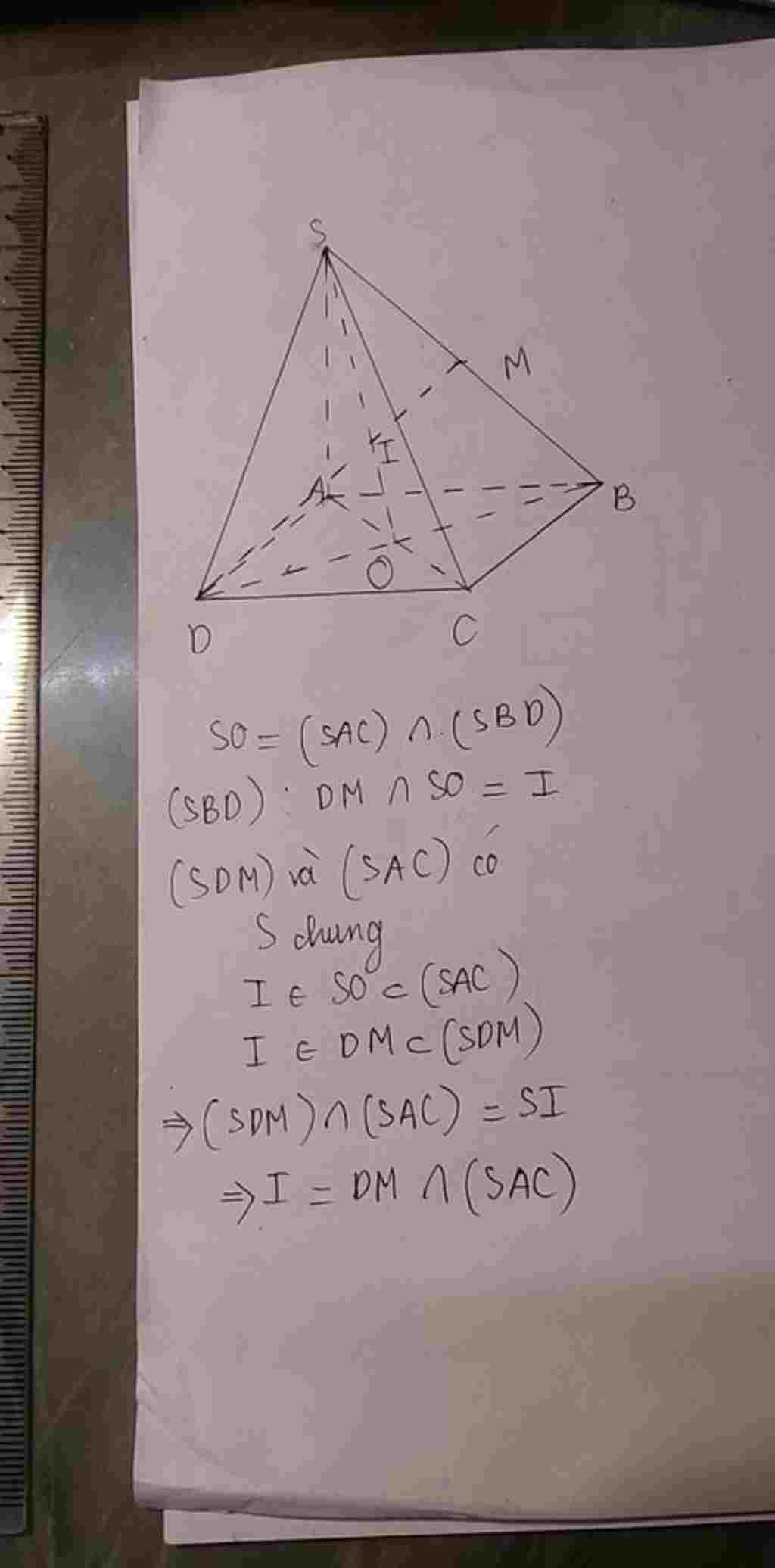 toan-lop-11-cho-hinh-chop-s-abcd-day-abcd-la-hinh-binh-hanh-tam-o-goi-m-la-trung-diem-cua-sb-gia