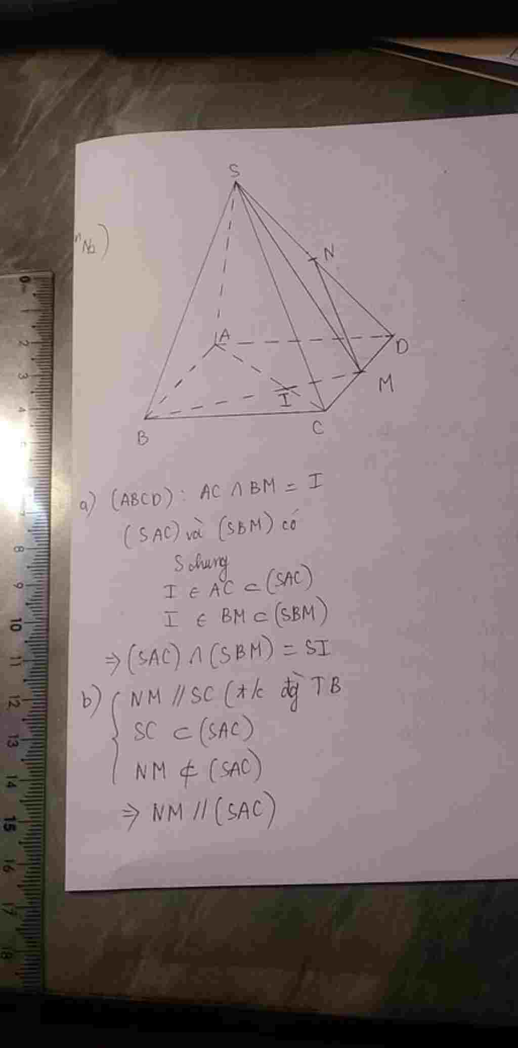 toan-lop-11-cho-hinh-chop-sabcd-co-day-abcd-la-hinh-binh-hanh-goi-m-la-trung-diem-dc-va-n-la-tru