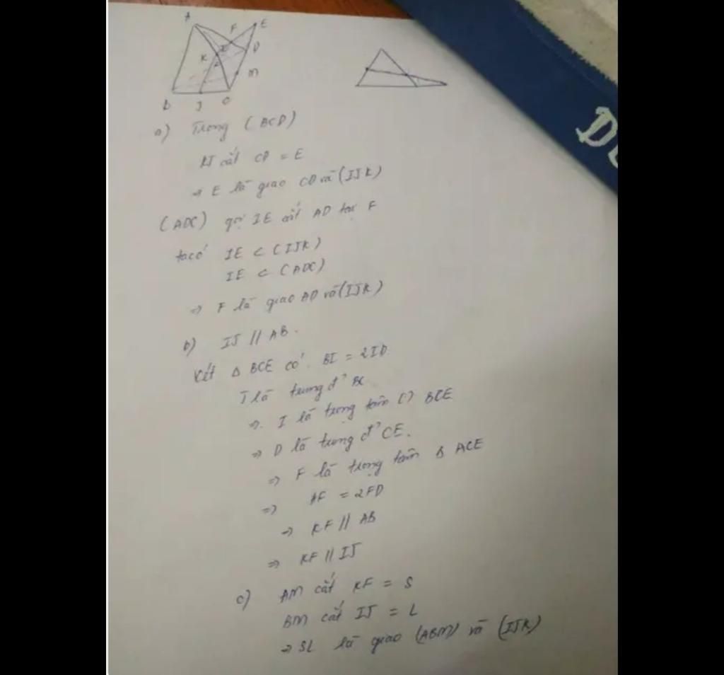 toan-lop-11-cho-tu-dien-abcd-goi-i-va-k-lan-luot-la-trung-diem-cua-ab-va-cd-j-la-mot-diem-tren-d