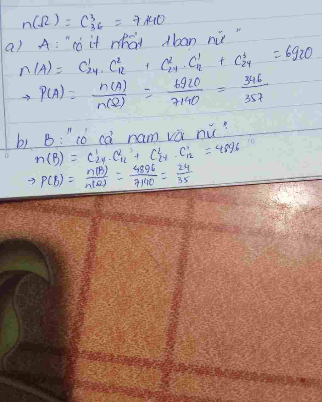 toan-lop-11-lop-11a1-co-36-hoc-sinh-bao-gom-12-hoc-sinh-nam-va-24-hoc-sinh-nu-co-giao-muon-chon