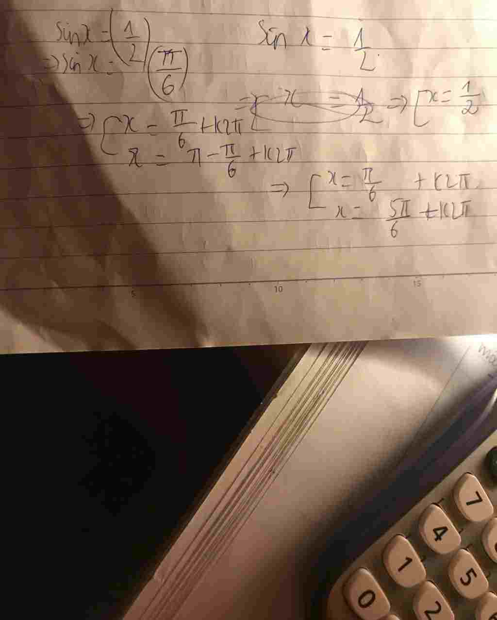 toan-lop-11-nghiem-cua-pt-sin-1-2-la-nhanh-giup-e-a