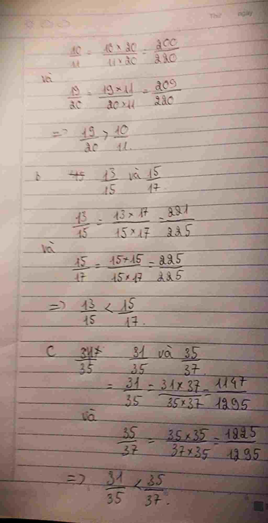 toan-lop-4-1-2-1-4-2-7-2-lop-4a-di-tham-quan-tren-hai-chiec-e-du-lich-biet-rang-so-nguoi-tren-e