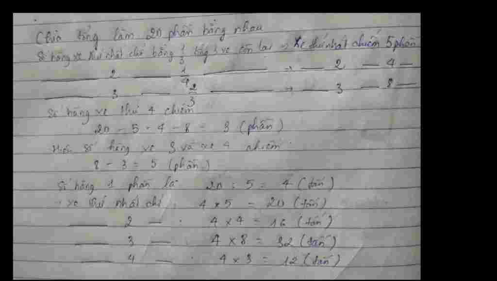 toan-lop-5-co-4-e-o-to-cung-van-chuyen-mot-kho-hang-biet-rang-so-hang-e-thu-nhat-cho-duoc-bang-1