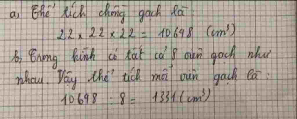 toan-lop-5-mot-so-vien-gach-nhu-nhau-duoc-ep-lai-thanh-mot-chong-gach-hinh-lap-phuong-canh-22-cm