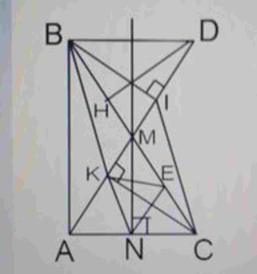 toan-lop-7-chi-can-ve-hinh-bai-2-cho-tam-giac-abc-vuong-tai-a-m-la-trung-diem-cua-bc-tren-tia-do