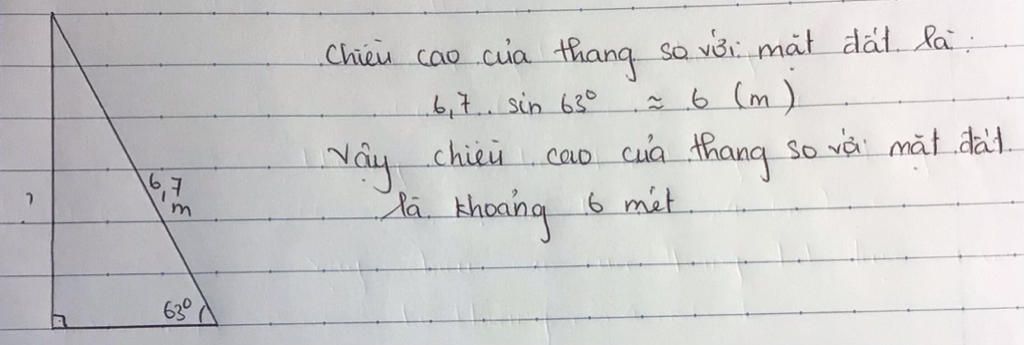 toan-lop-9-thang-ab-dai-6-7m-tua-vao-tuong-lam-thanh-goc-63-voi-mat-dat-hoi-chieu-cao-cua-thang